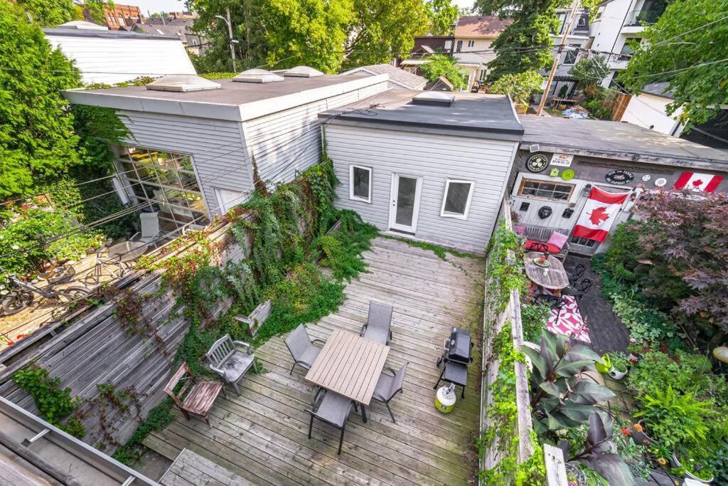 Brand New Luxury 5 Bed Oasis In The Heart Downtown Villa
