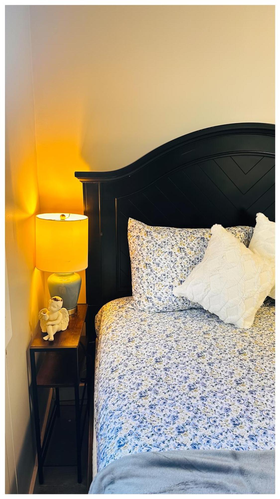 The - Private Cozy 2bhr On Main Floor Apartment *