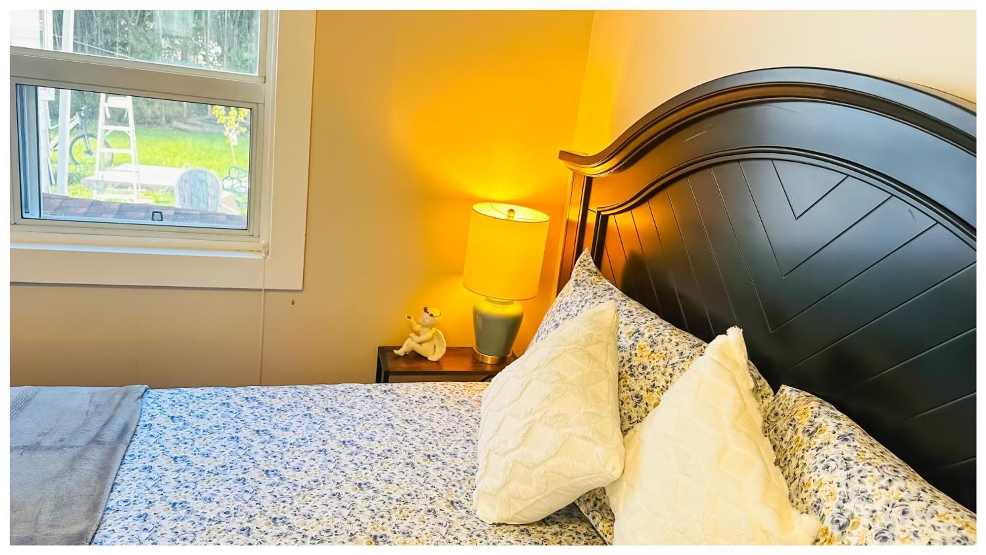 The - Private Cozy 2bhr On Main Floor Apartment Toronto