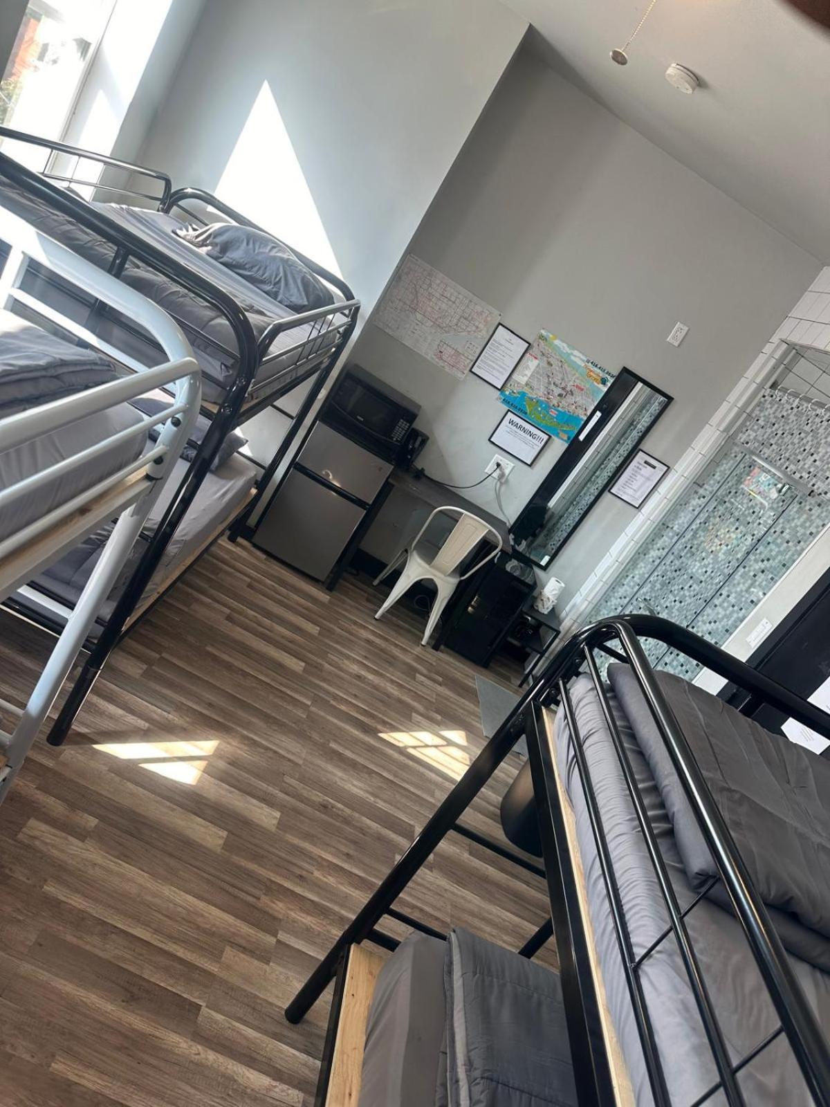 Hotel Queen Nest Toronto