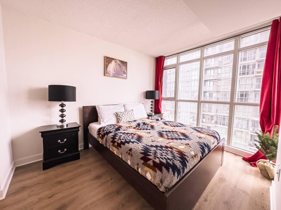 Lakeview 2 Beds Cn Tower Free Parking