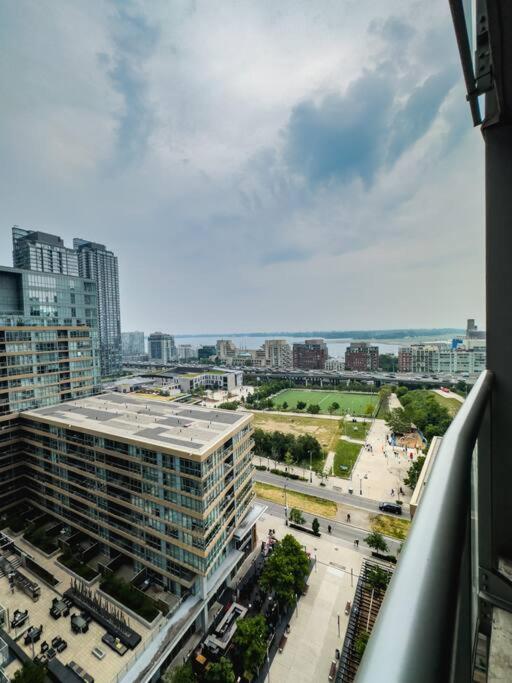 Lakeview 2 Beds Cn Tower Free Parking Toronto