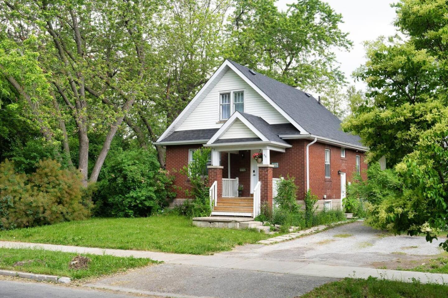 Guest house Private Cozy With Free Parking Toronto