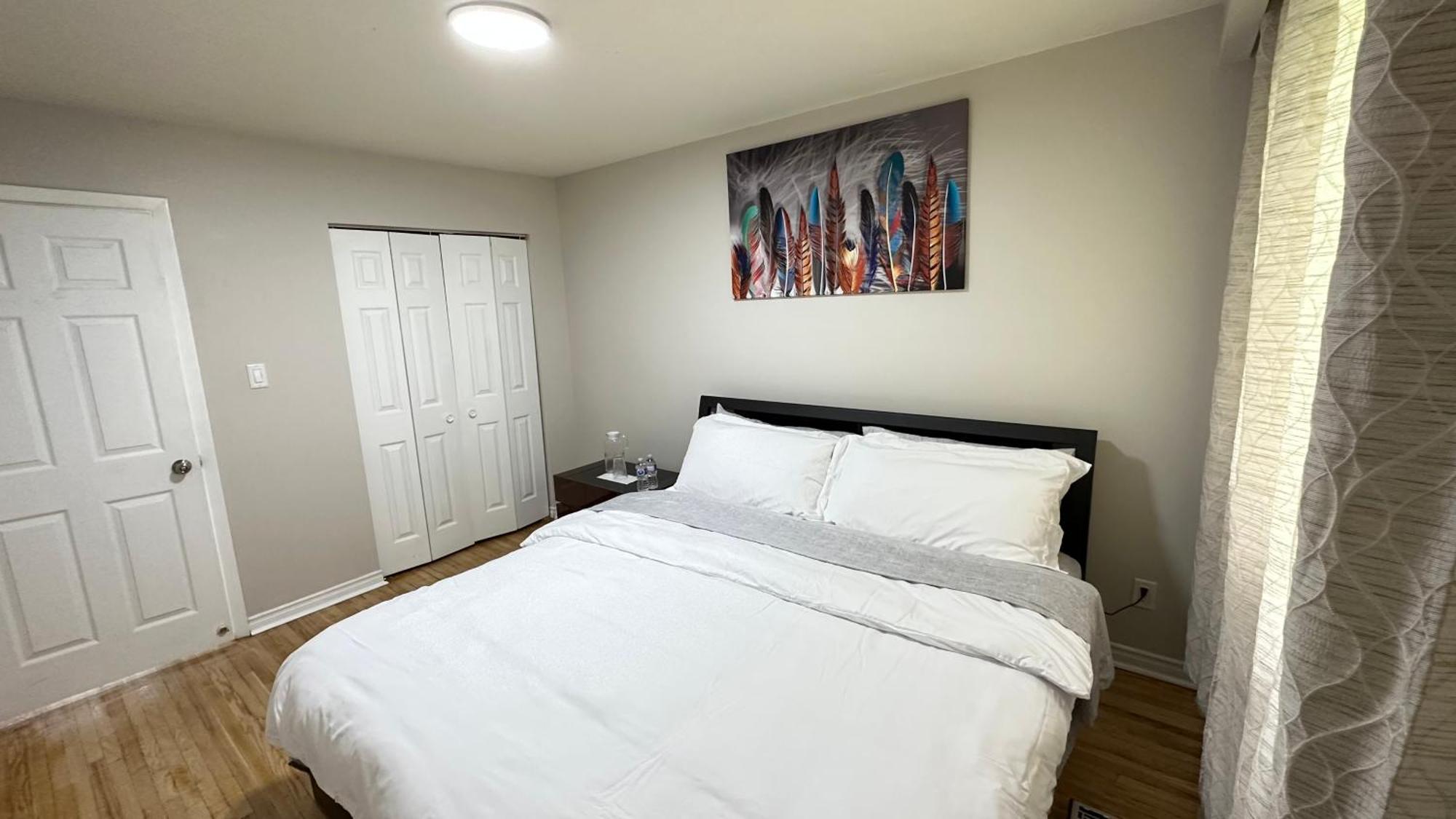 Full Privacy House With Free Parkings Toronto
