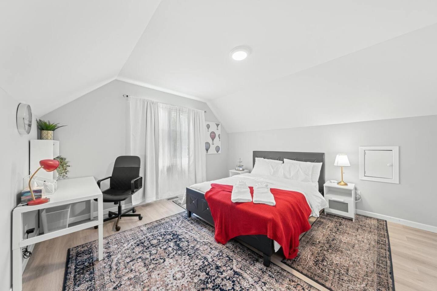 Private Cozy With Free Parking Guest house *