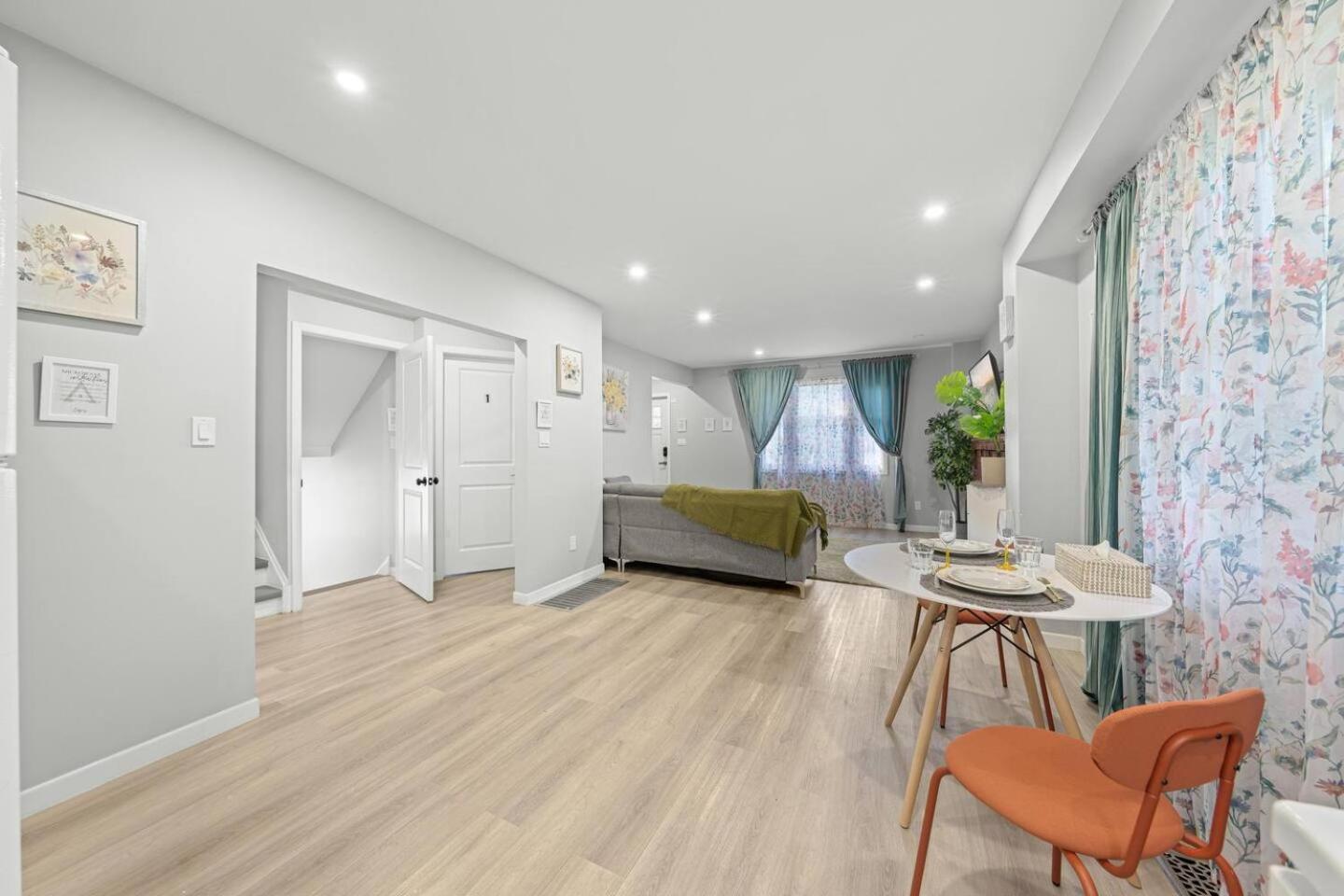 Private Cozy With Free Parking Guest house *