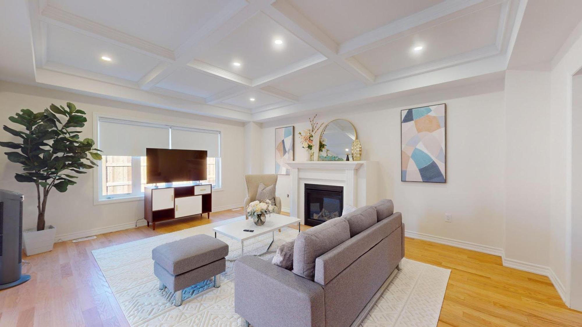 New Custom-built House In Holiday home Toronto