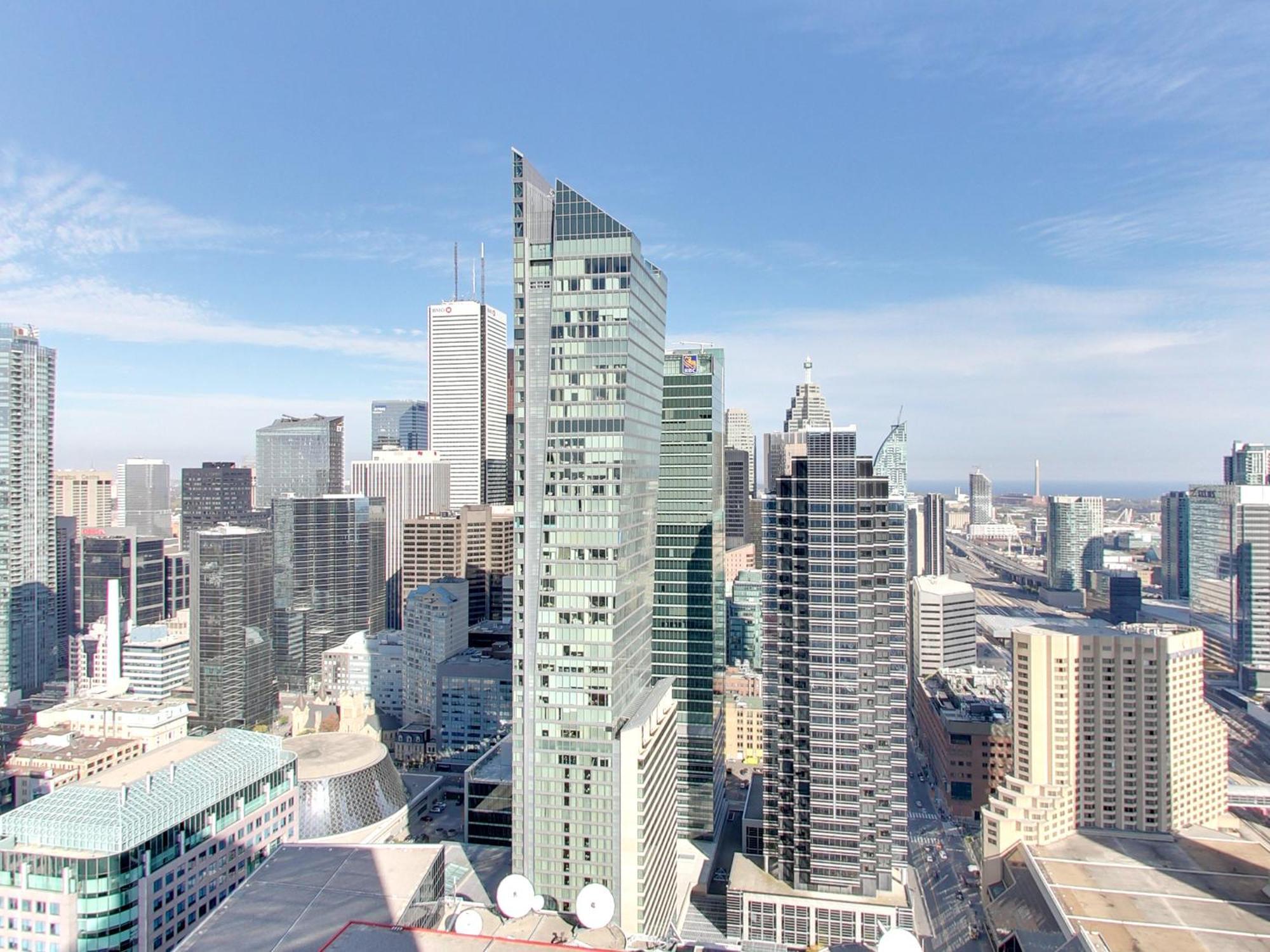 View Cn Tower And From The Sky! Apartment