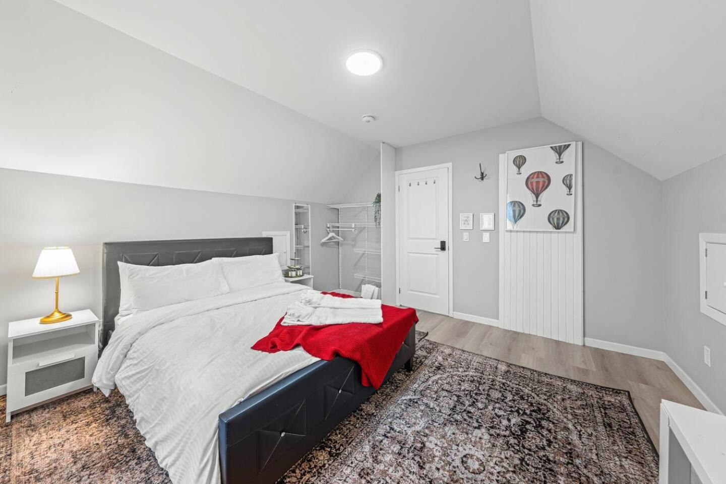 Guest house Private Cozy With Free Parking
