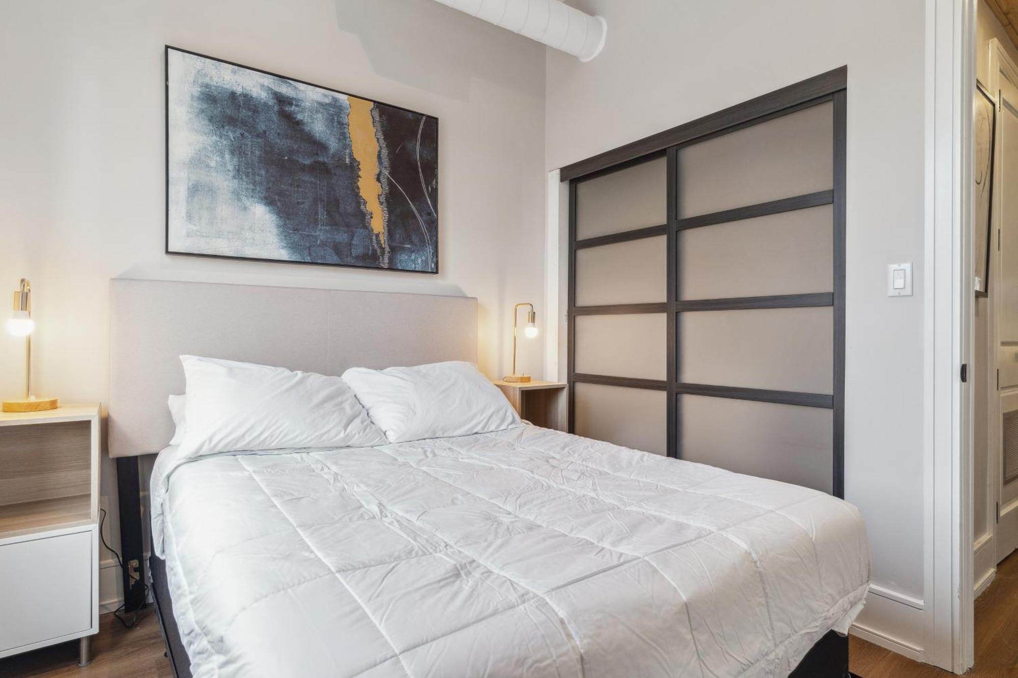 Hotel The Queen's Griffen Toronto