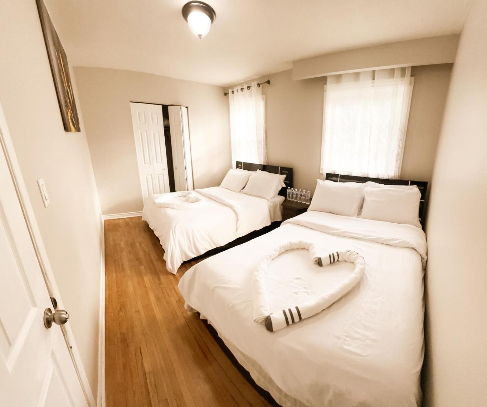 Full Privacy House With Free Parkings *