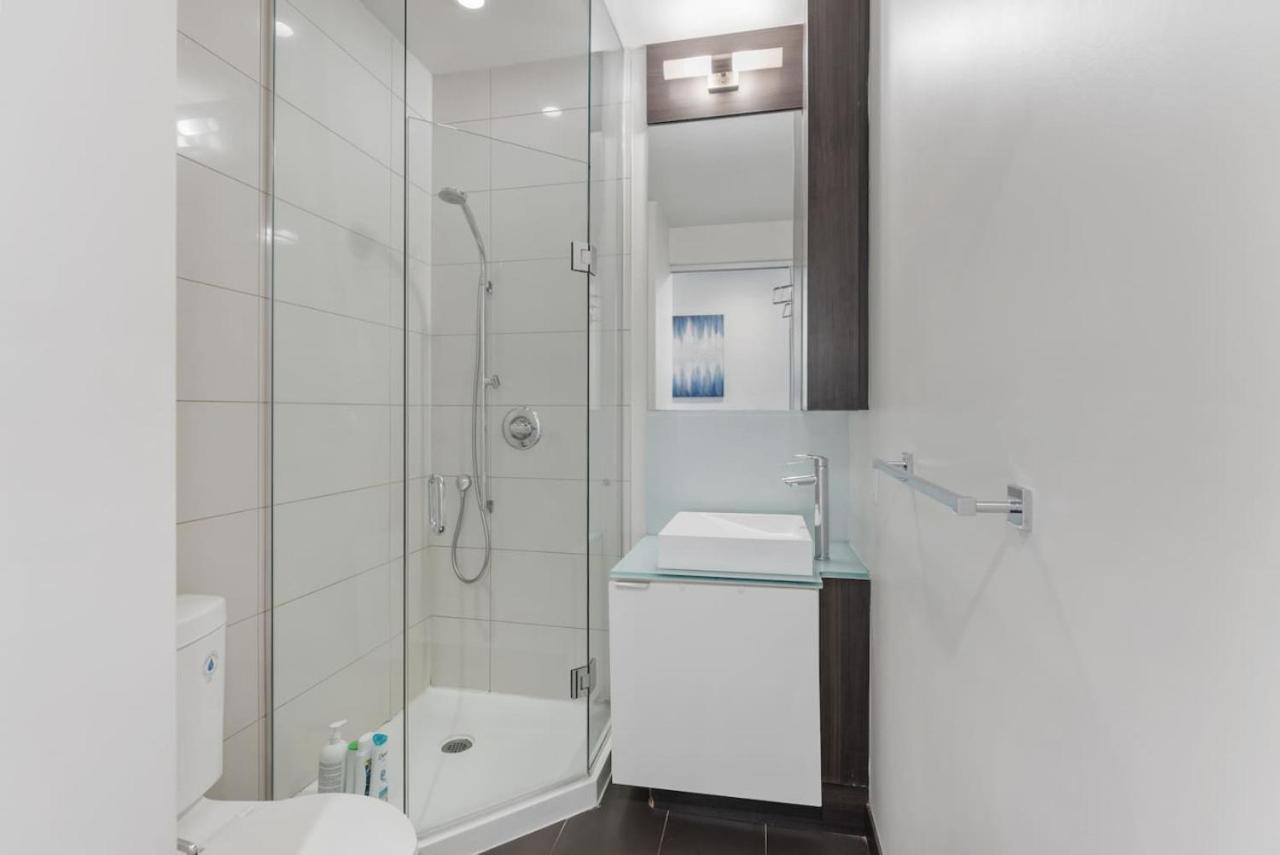 Holiday home Dt 1br With Rogers Centre And Cn Tower View And Parking