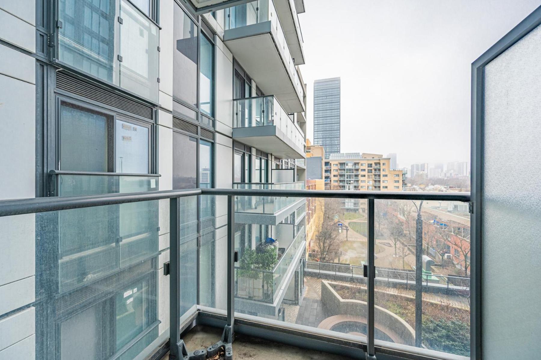 Jarvis Studio Apartment Toronto