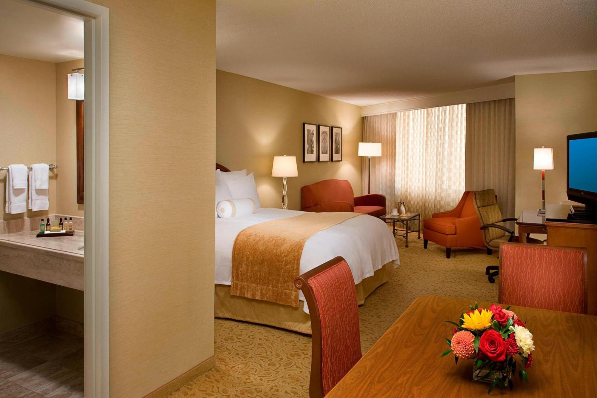 Airport Marriott 4* Toronto
