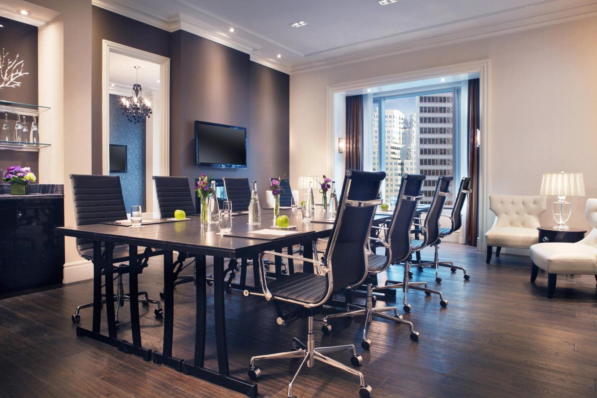 The St. Regis 5* Toronto