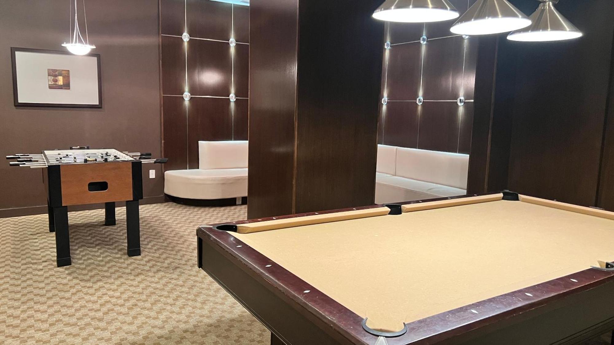 Homestay - With Yonge Street View And 3 Star Amenities *