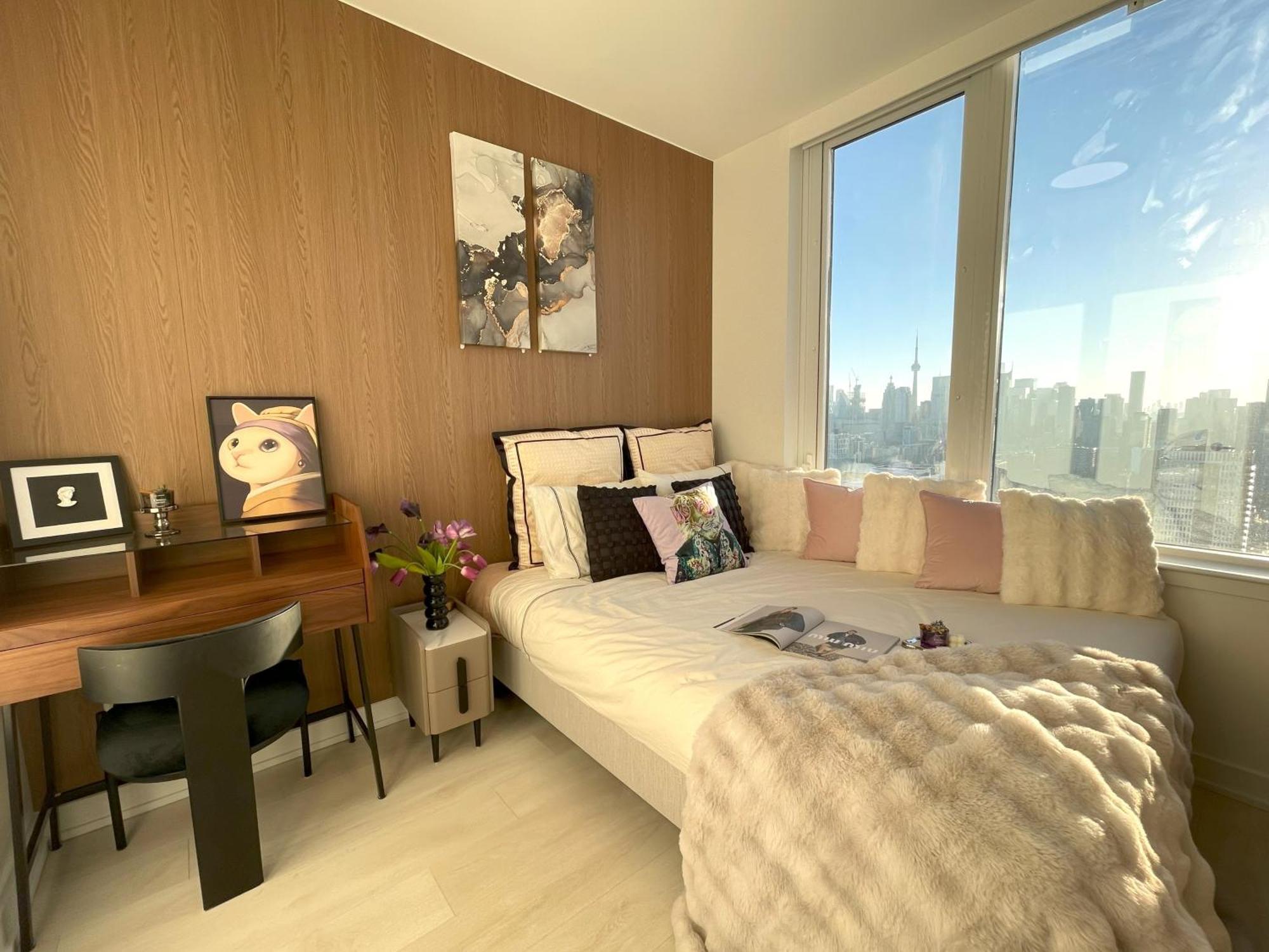 Aparthotel Deluxe Penthouse Two Bedrooms Skyline Cn Tower Lakeview Dt Toronto