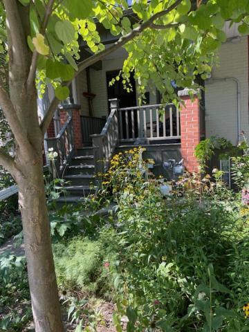 Lower Level Newly Renovated In Downtown Location Apartment Toronto