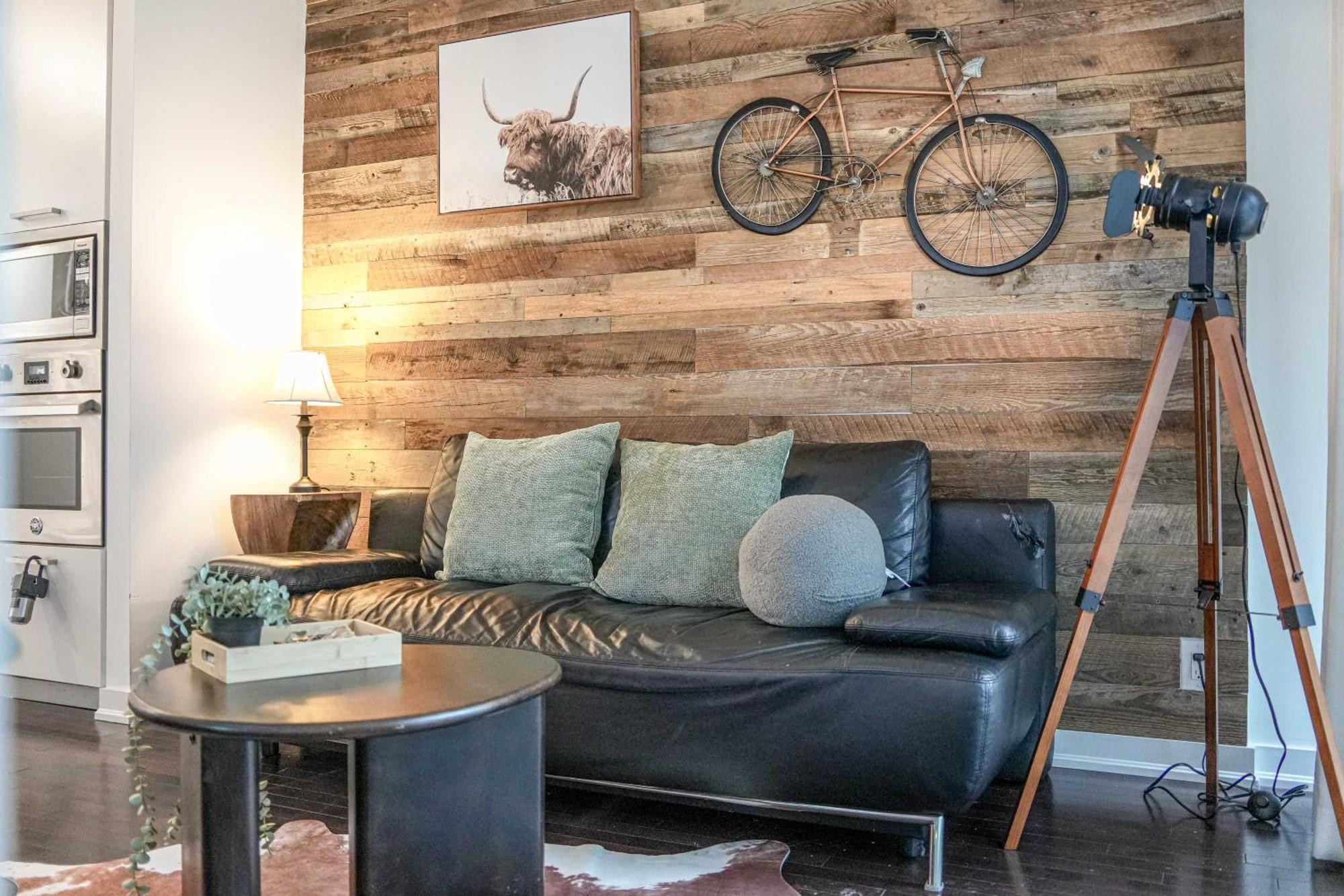 Skyline Retreat Residences Apartment Toronto