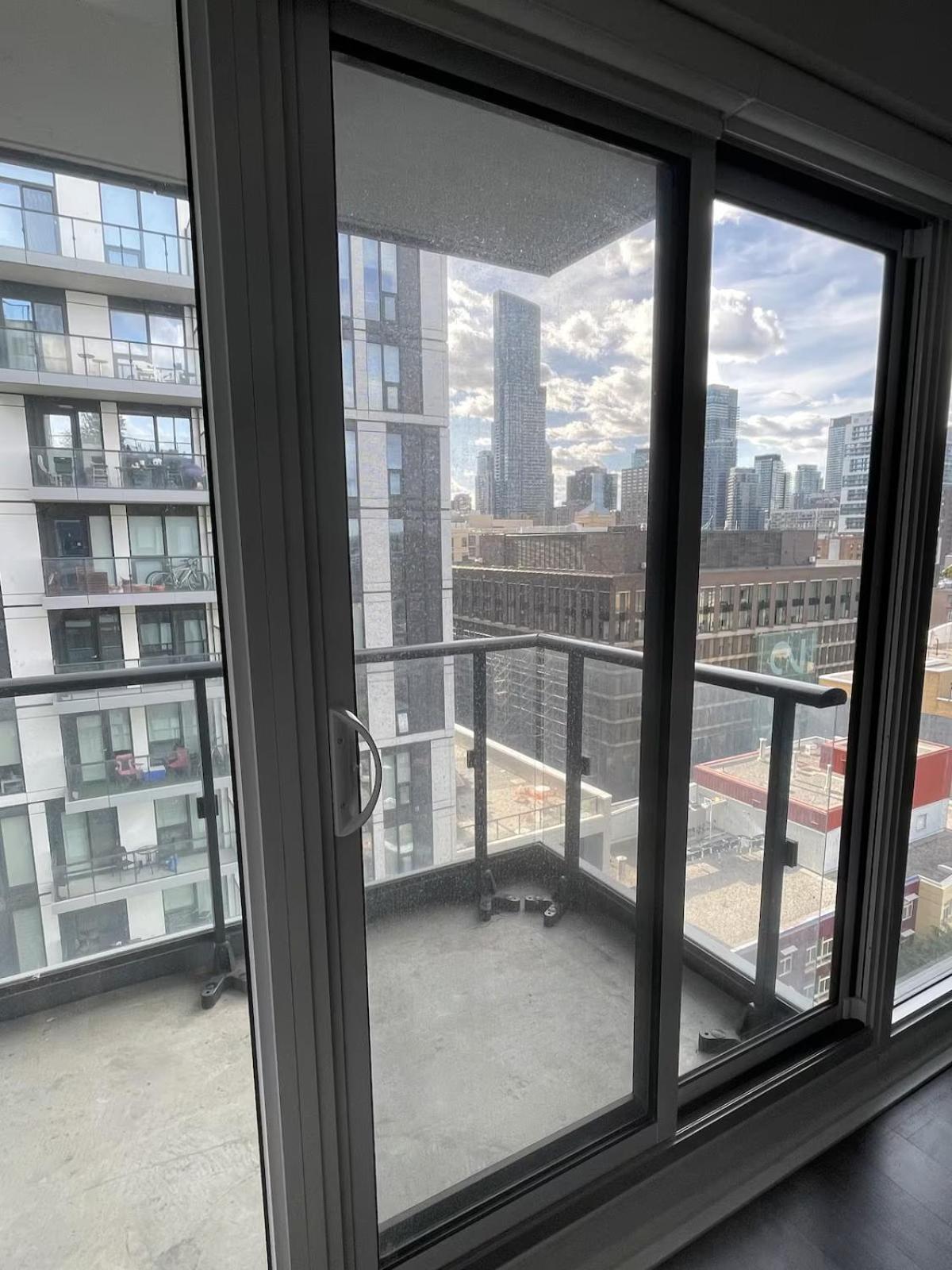 Homestay Cozy In A 2bedrooms Toronto
