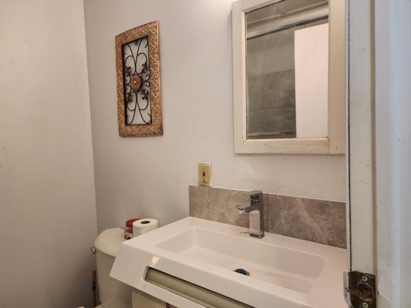 Downtown Guest house *