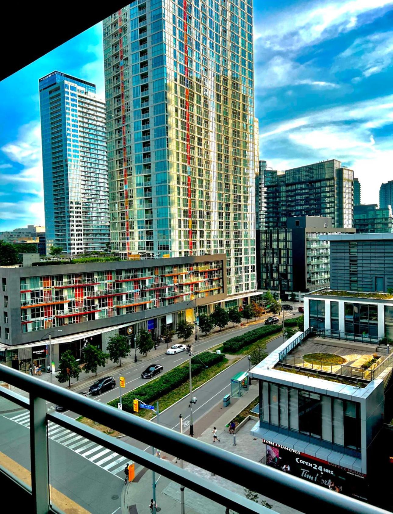 Spectacular Downtown With A View *