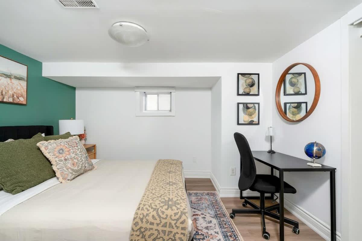 Holiday home Private 2 Storey With 3br-2ba By Queen West