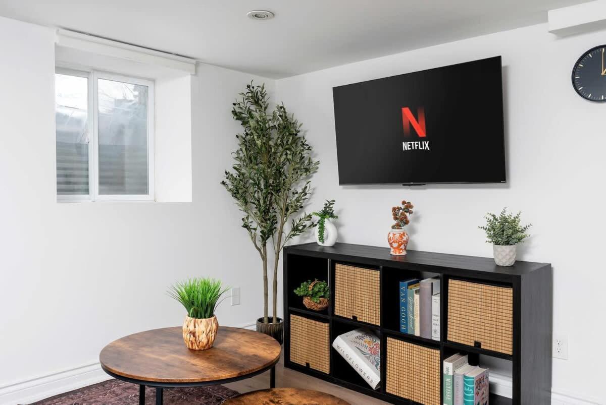 Holiday home Private 2 Storey With 3br-2ba By Queen West *