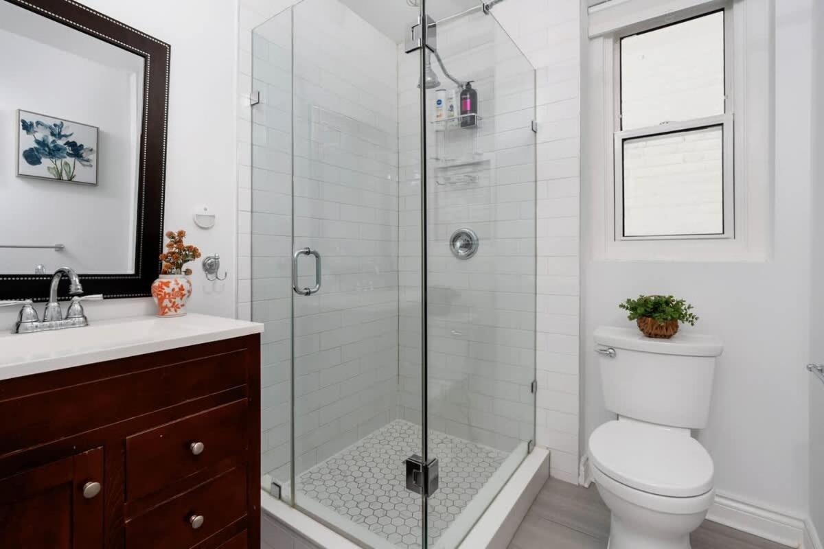 Holiday home Private 2 Storey With 3br-2ba By Queen West