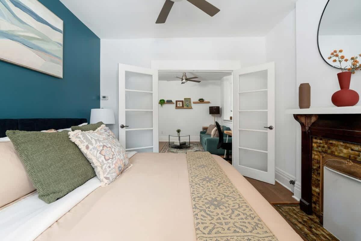 Private 2 Storey With 3br-2ba By Queen West