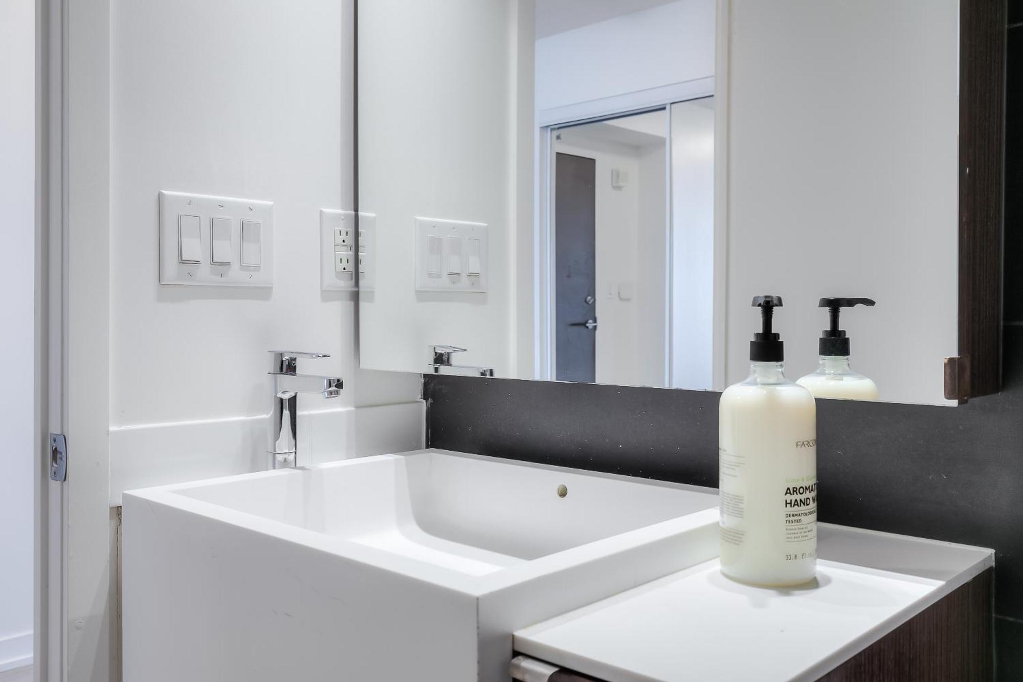 The - 2br Comfort