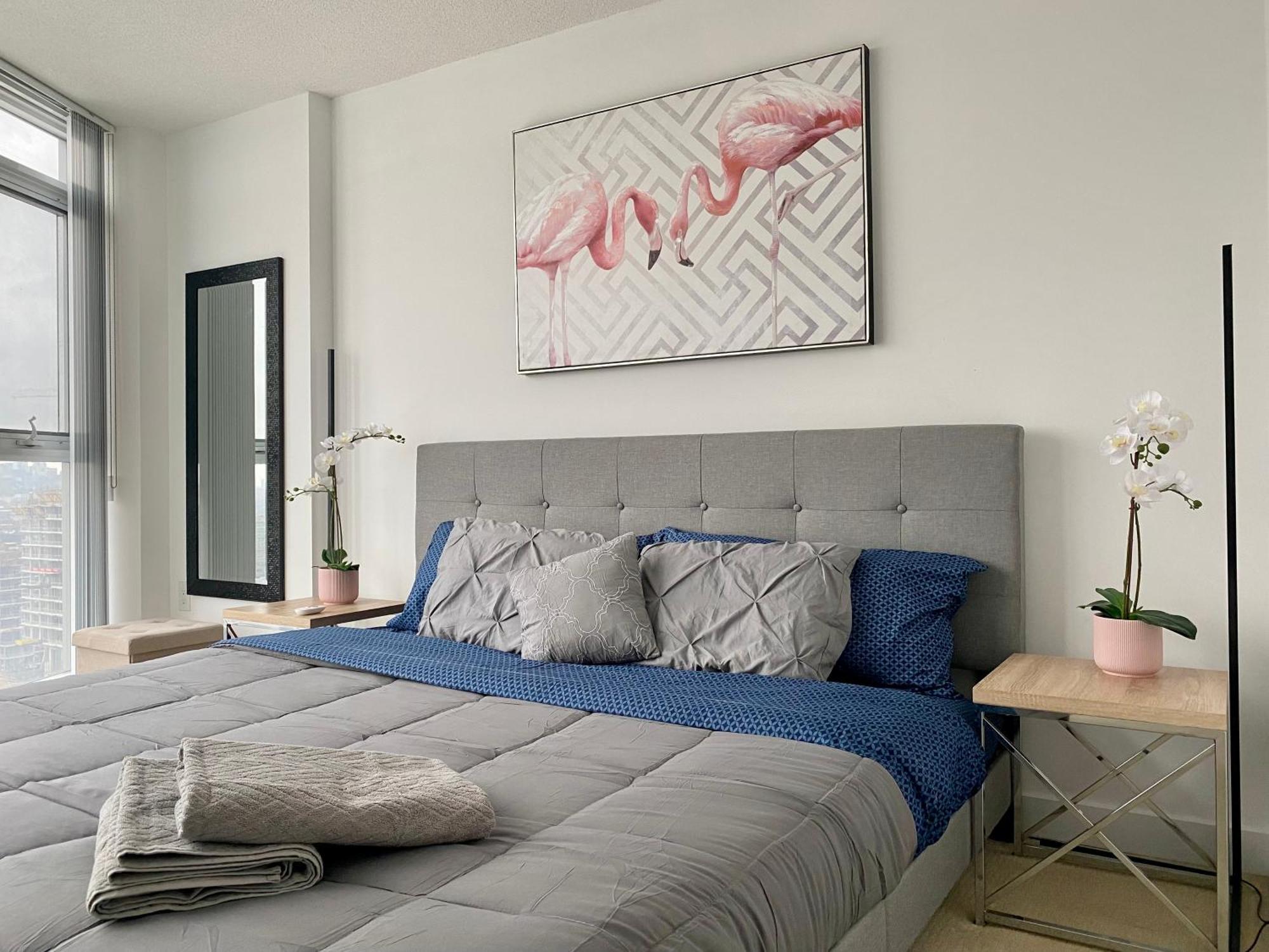 The - 2br Comfort Apartment Toronto