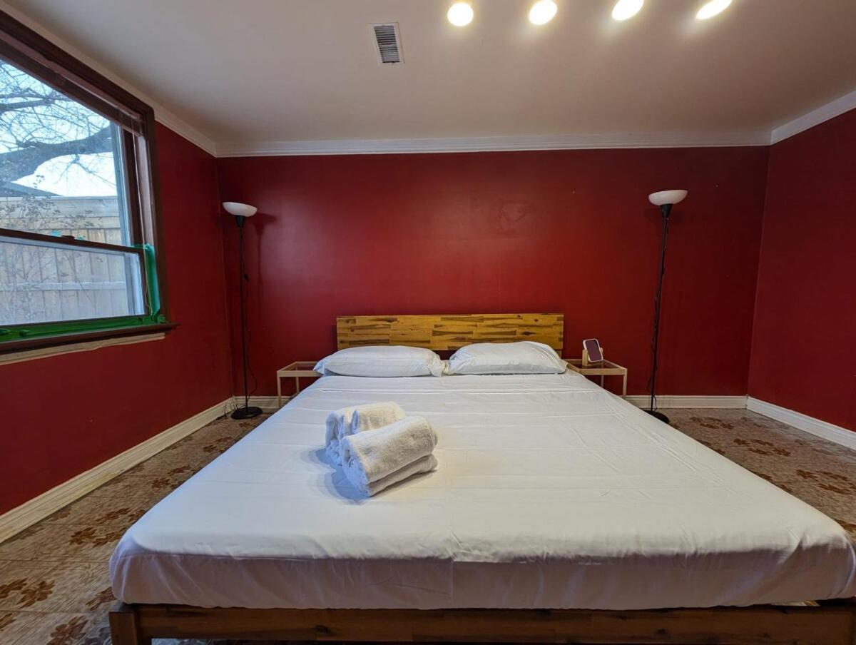 Your Perfect Stay! Spacious, Affordable, And Close To Everything!