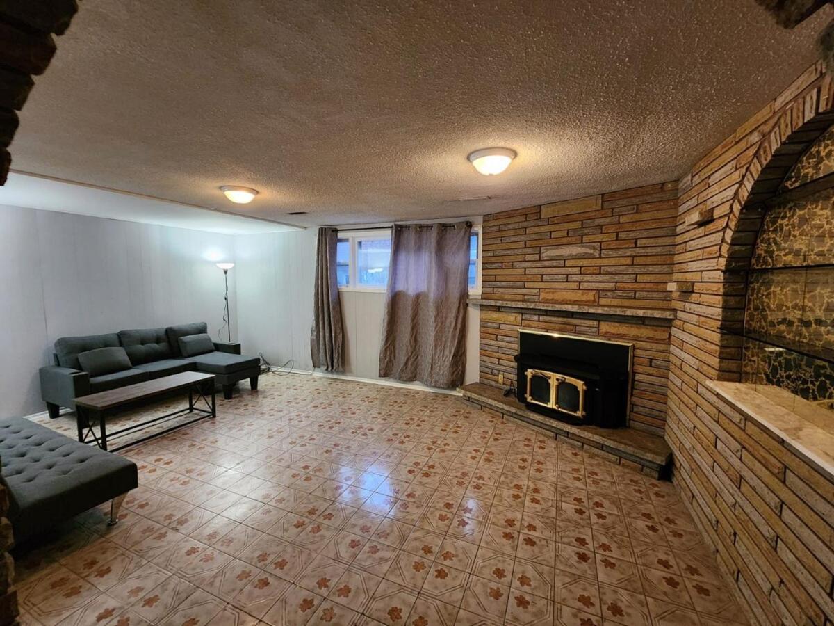 Holiday home Your Perfect Stay! Spacious, Affordable, And Close To Everything! Toronto