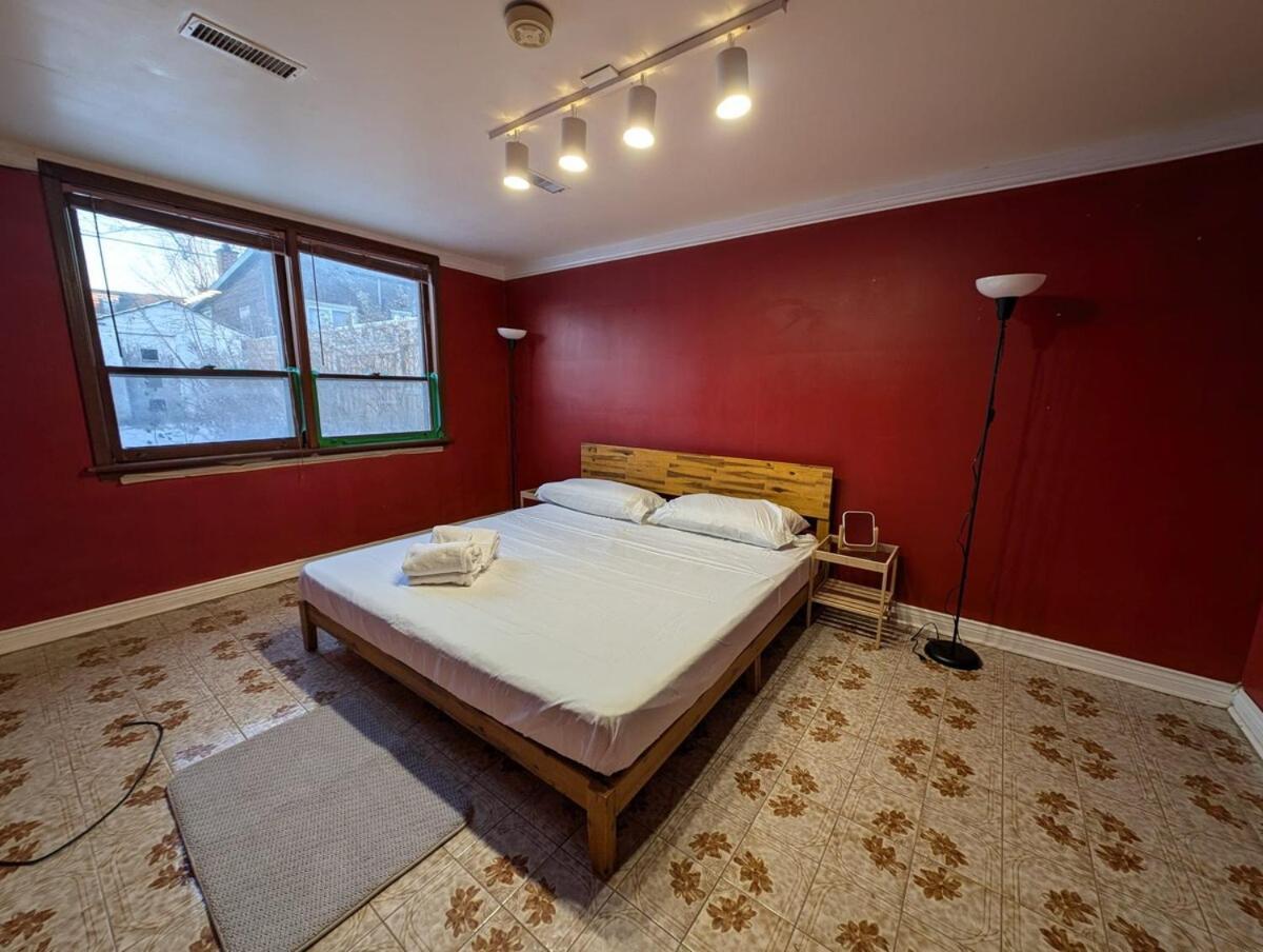 Your Perfect Stay! Spacious, Affordable, And Close To Everything! *