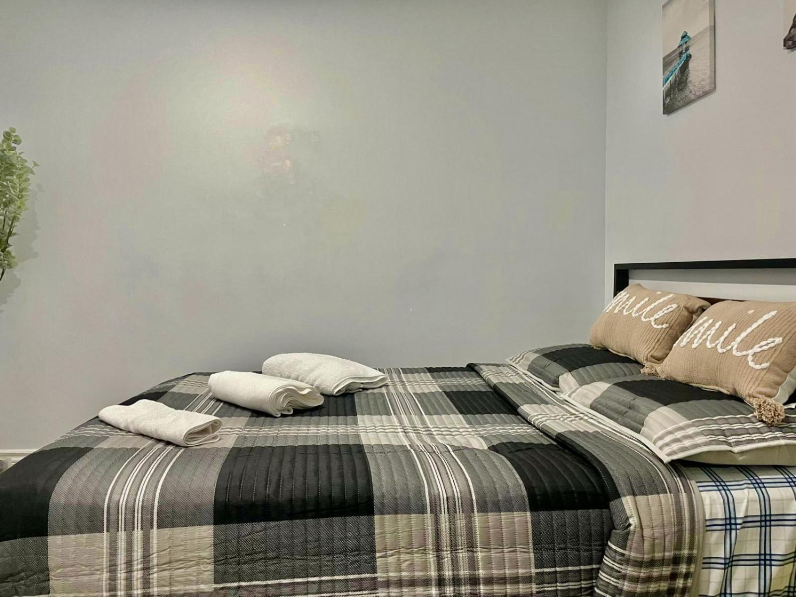 Homestay Cozy In A Quiet Neighbourhood Toronto