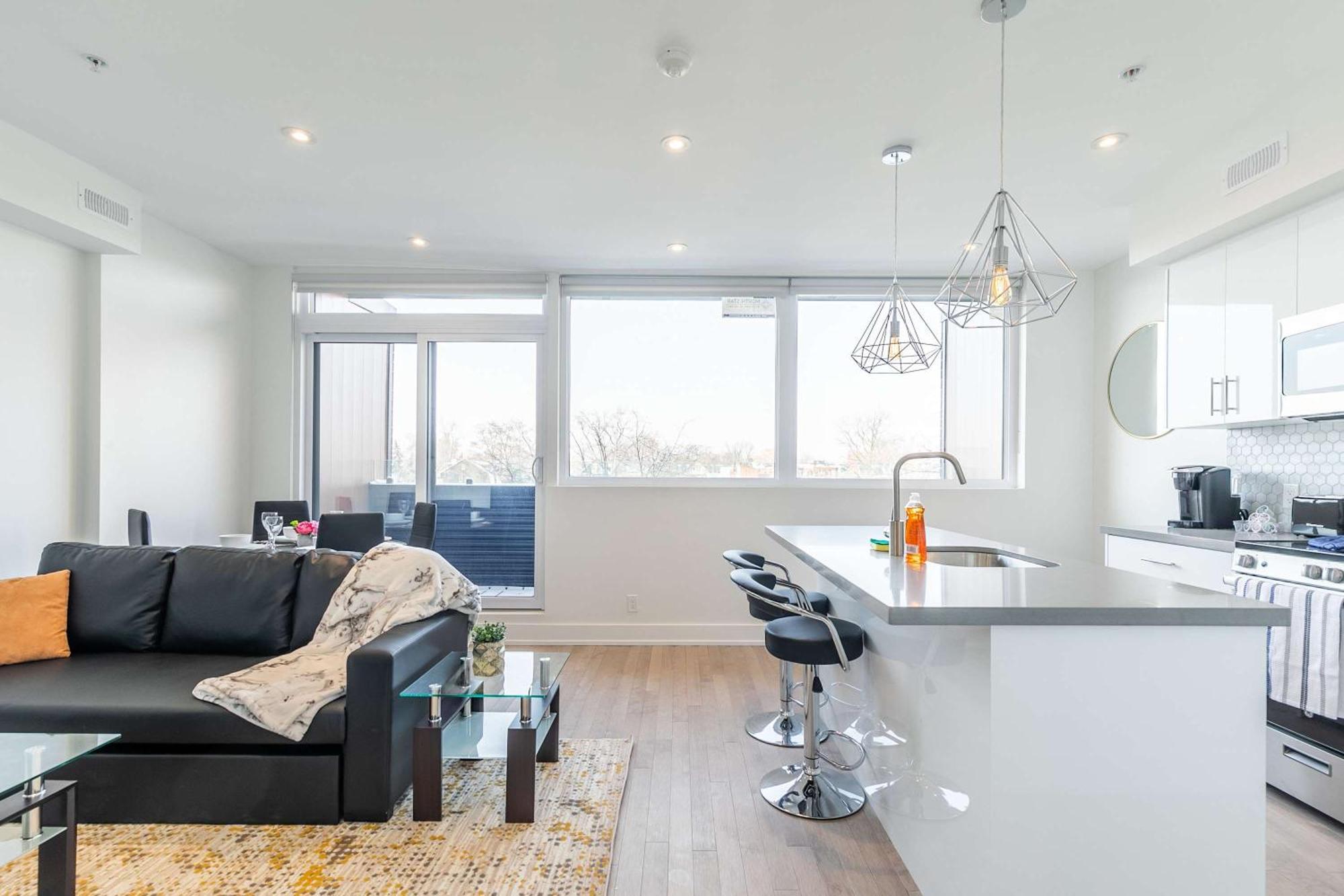 Apartment Modern 3br Steps From High Park