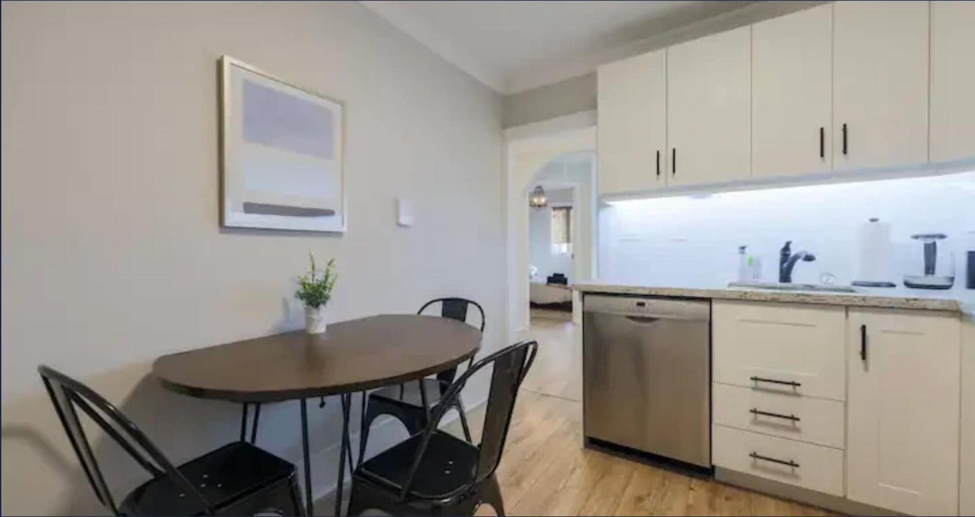 Hotel Casa Queen East - Modern 2br In Leslieville Toronto