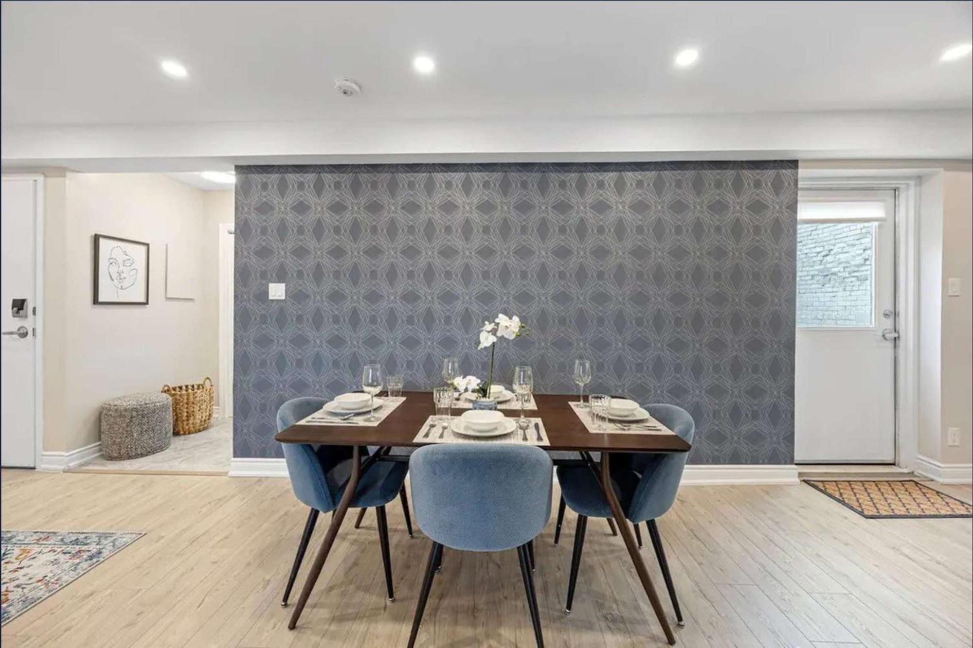 Casa St Clair - -style W Lrg Patio * Toronto