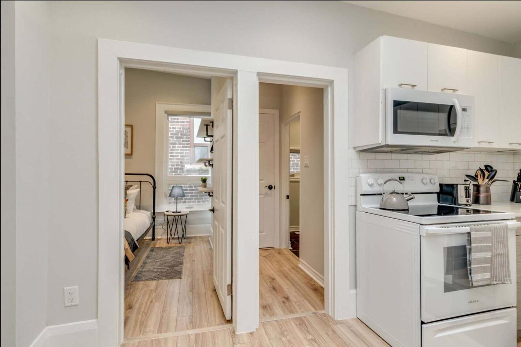Casa Queen - Unique 2br In Leslieville *
