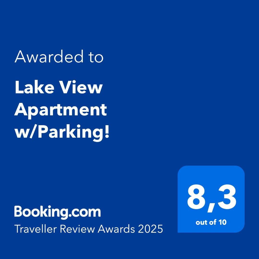 View W/parking! Toronto