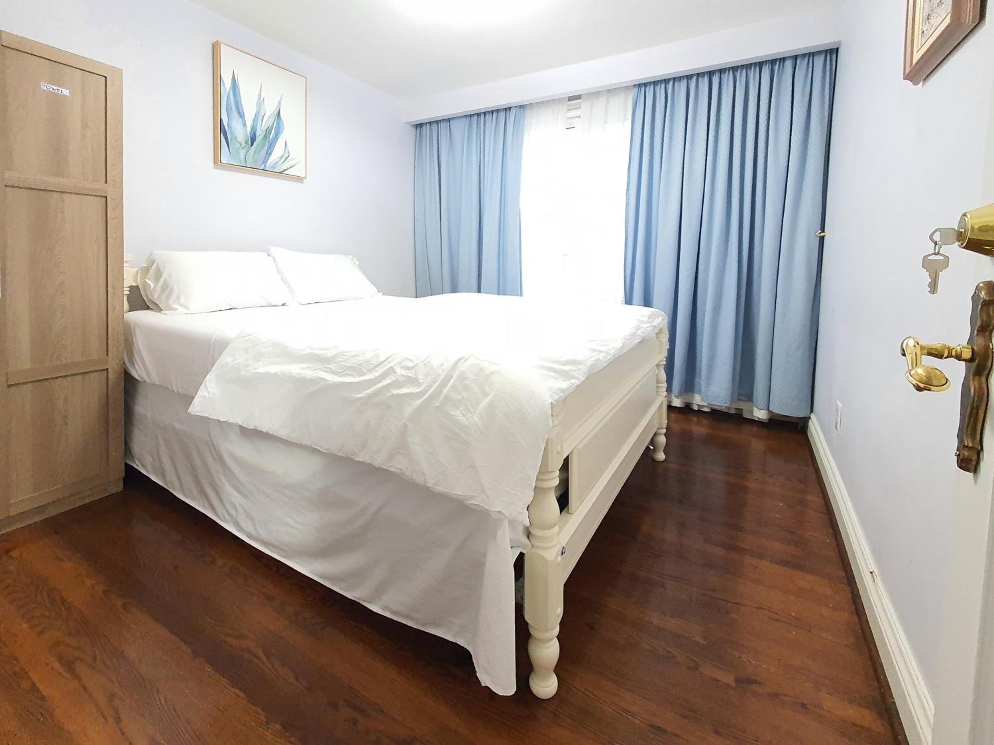 Deluxe Private In Toronto