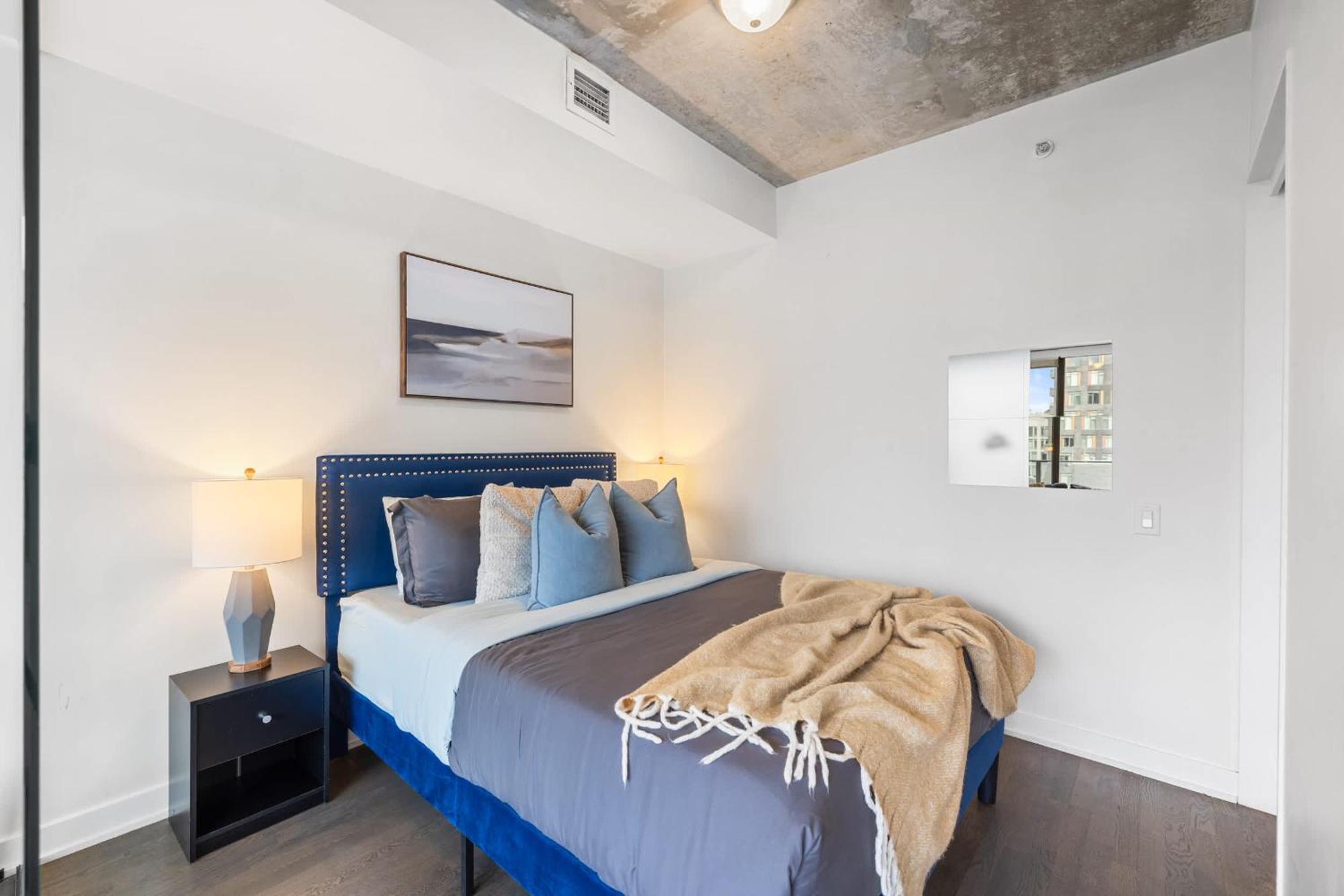 Apartment King St W Haven Steps To Gourmet Dining