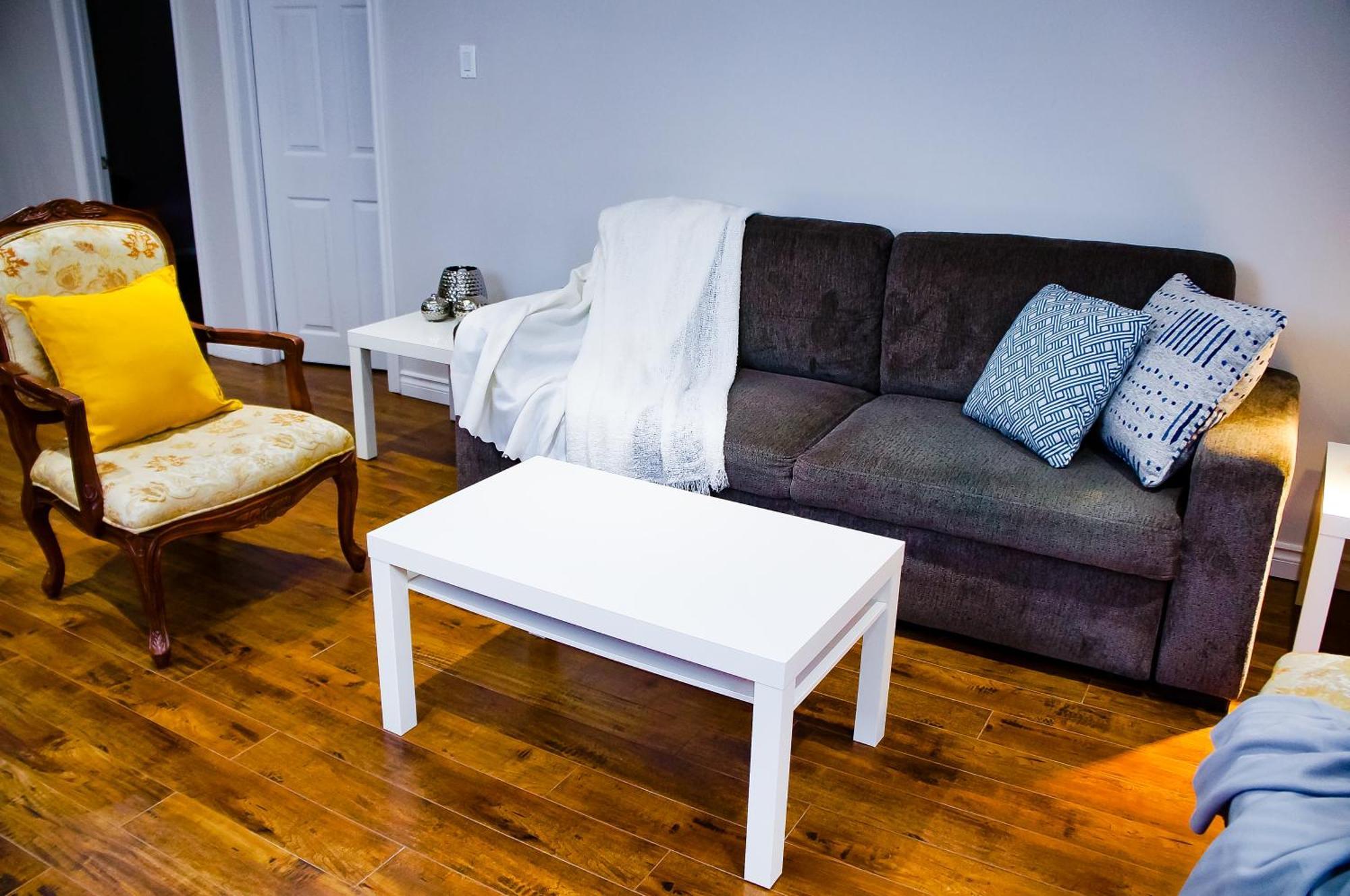 Cozy Bedroom Near Subway Station, Free Parking