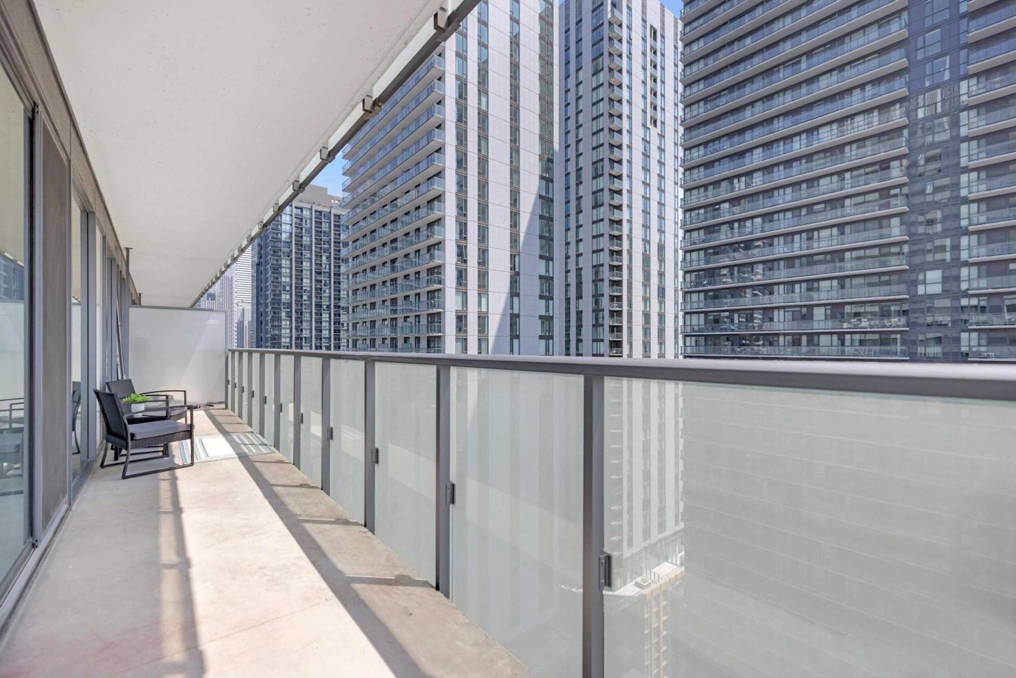 Apartment Bright & Modern Suit Toronto