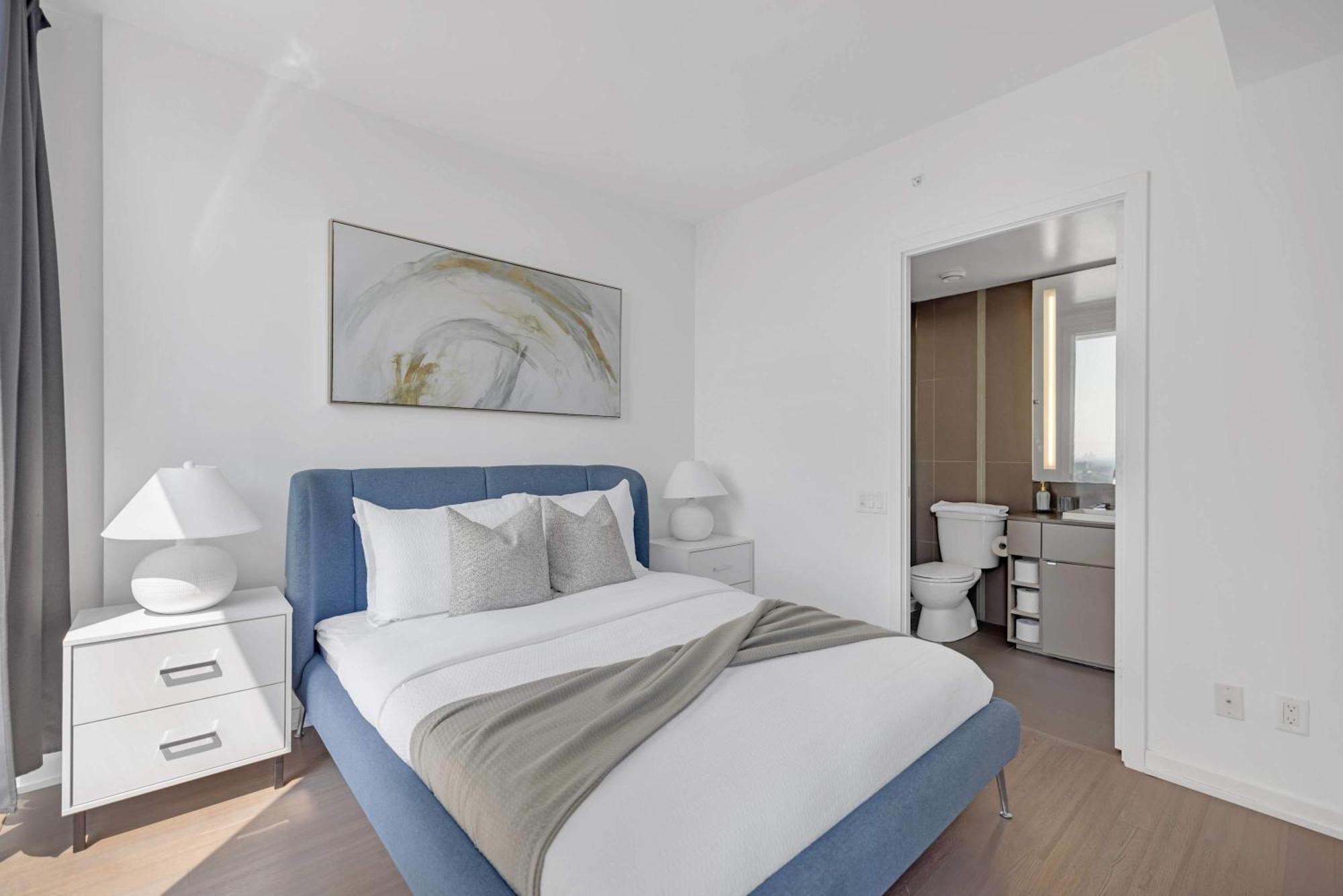 Apartment Bright & Modern Suit