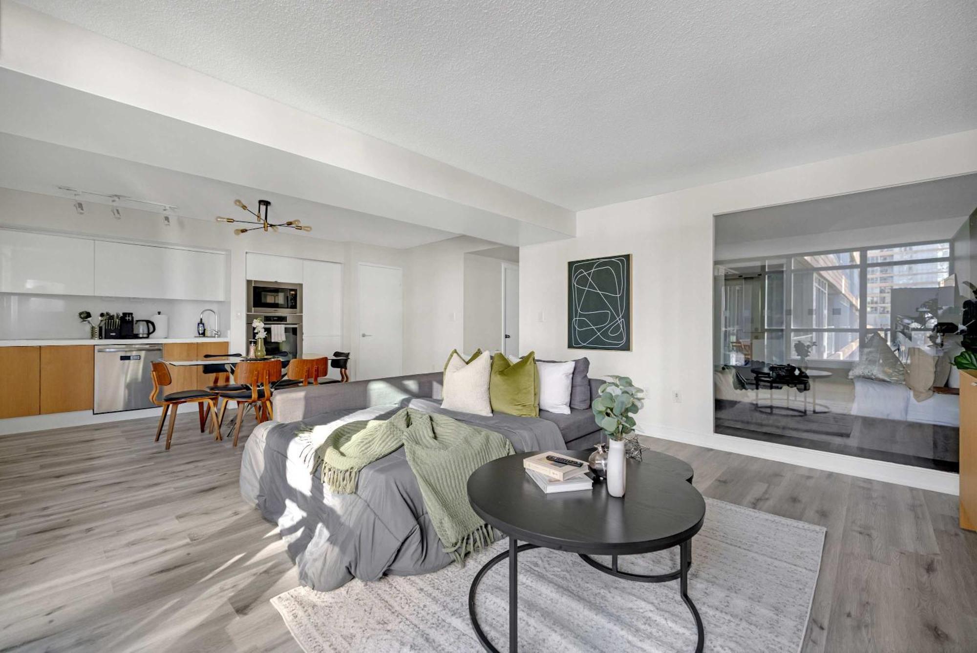 Apartment Stylish 3br Downtown Living W Parking *
