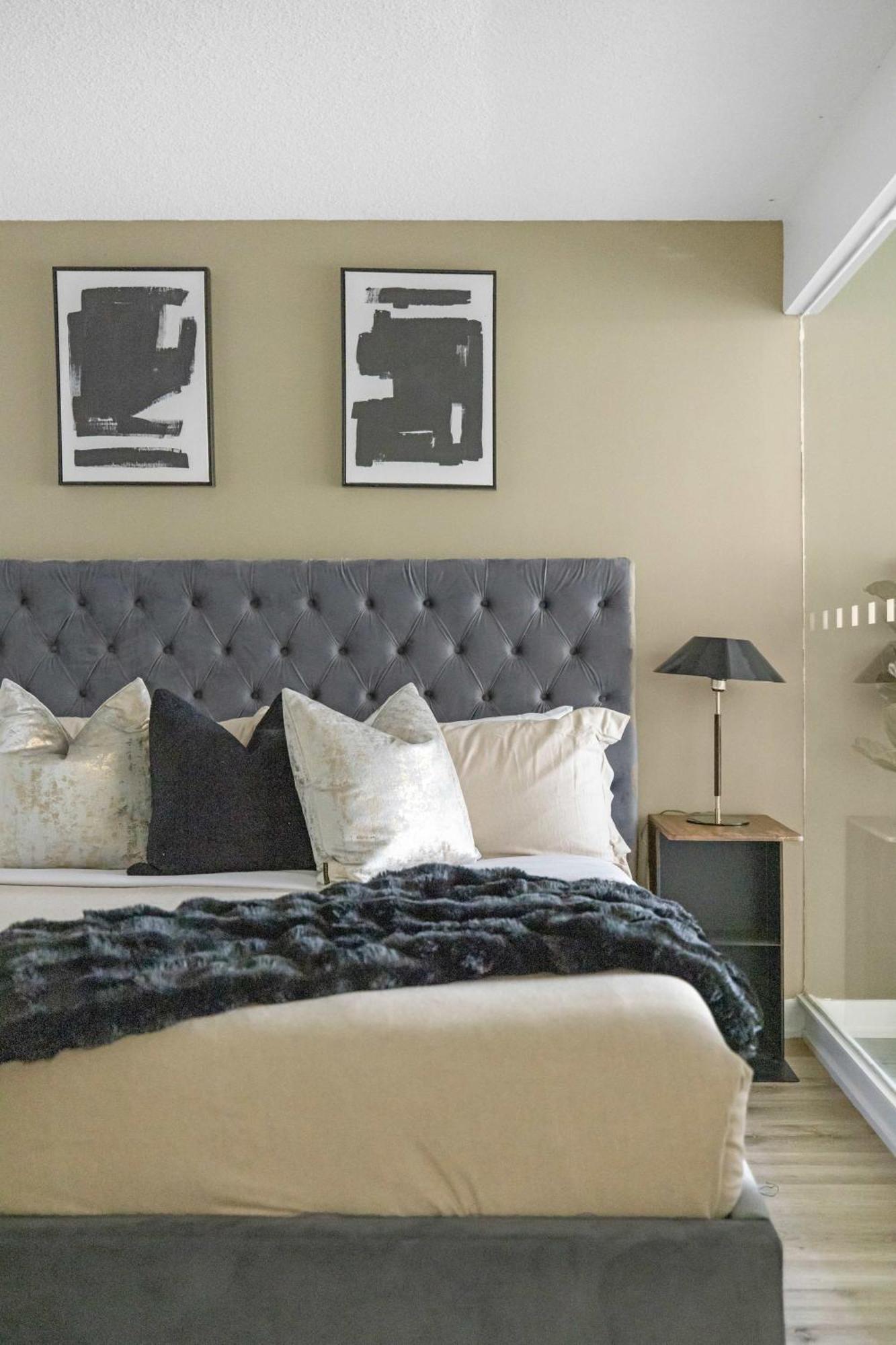 Stylish 3br Downtown Living W Parking