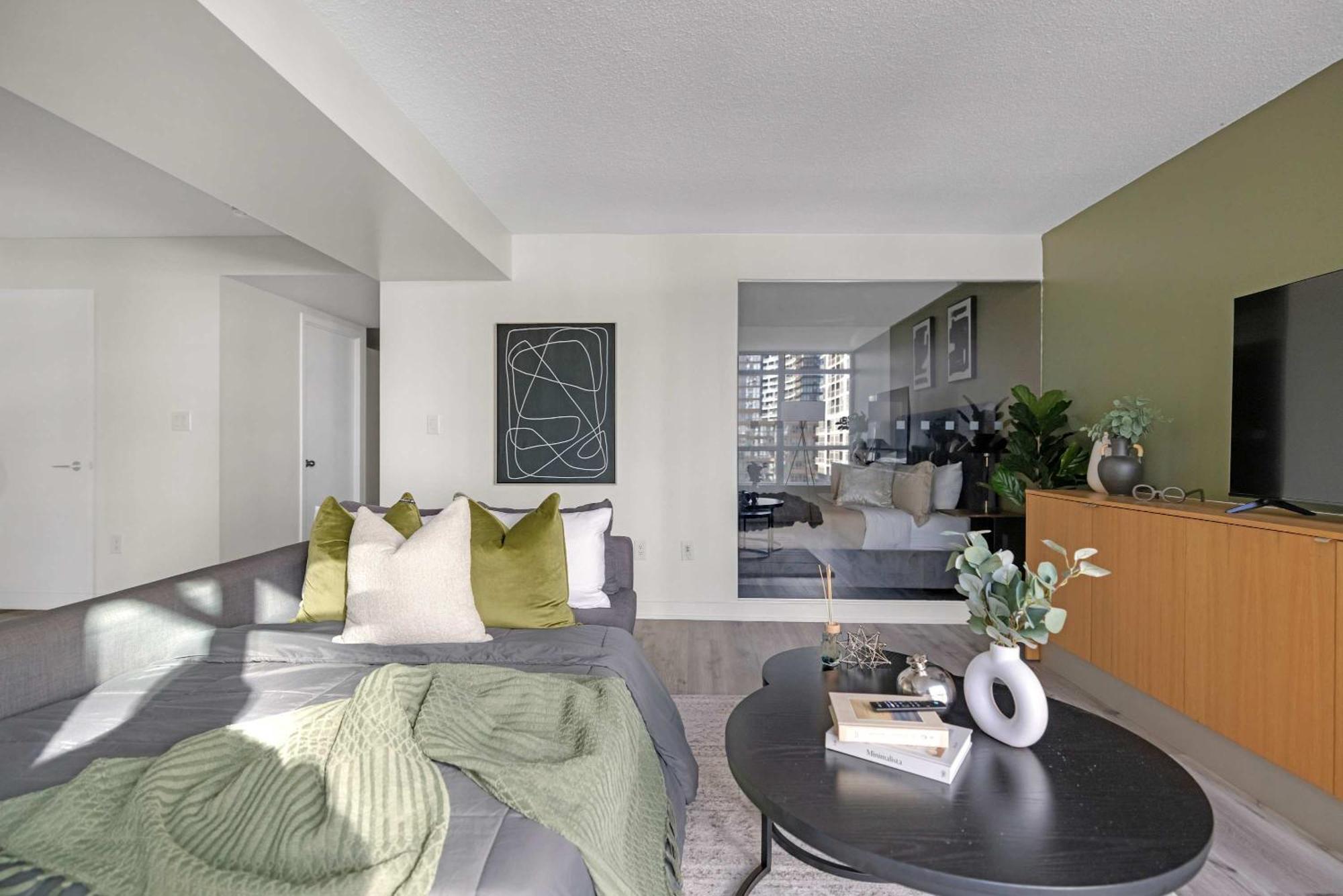 Stylish 3br Downtown Living W Parking *