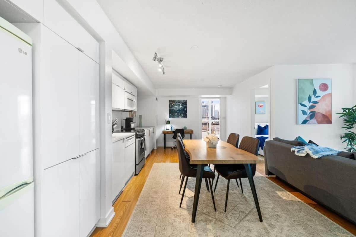 Apartment Family-friendly Downtown Oasis Parking
